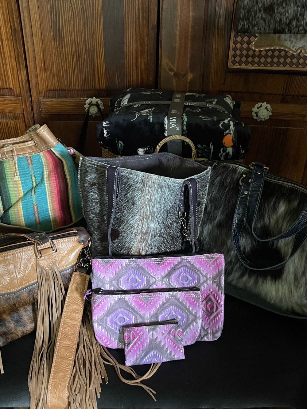 Pink & Purple Aztec Print Shoulder Wristlet Set - Women